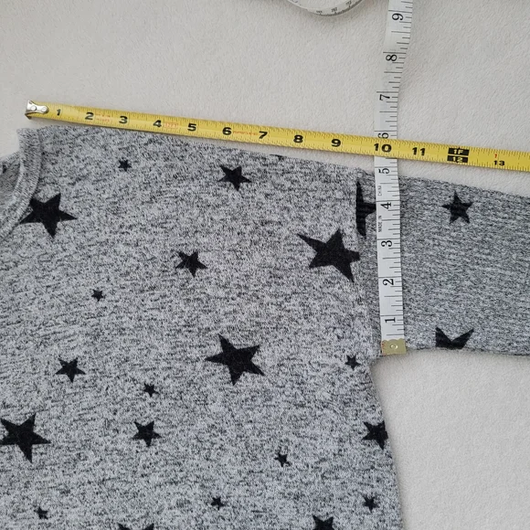 Fitted Sleeves Loose Fit Stretchy Viscose Stars Sweatshirt EUC Women's S grey - Picture 4 of 11